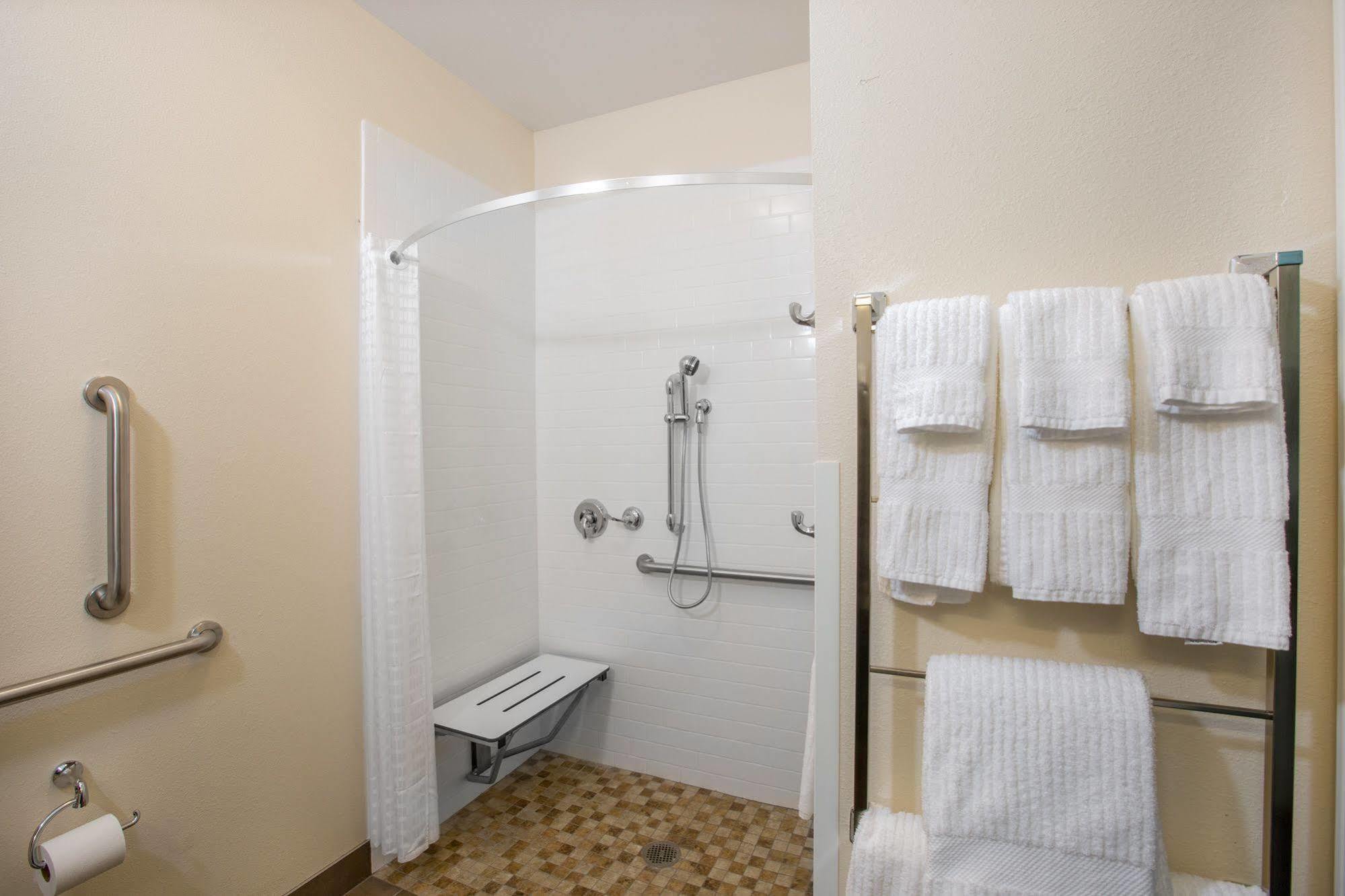 Candlewood - Millard Area By Ihg Omaha